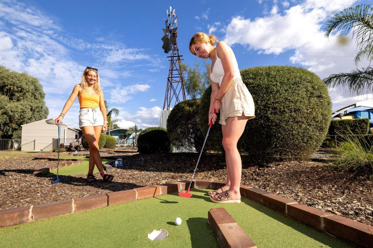 Big4 Deniliquin Holiday Park Εξωτερικό φωτογραφία