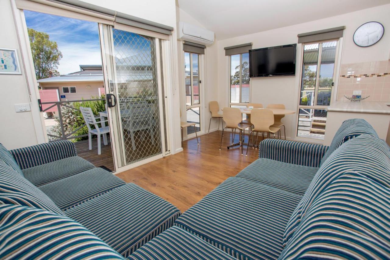 Big4 Deniliquin Holiday Park Δωμάτιο φωτογραφία
