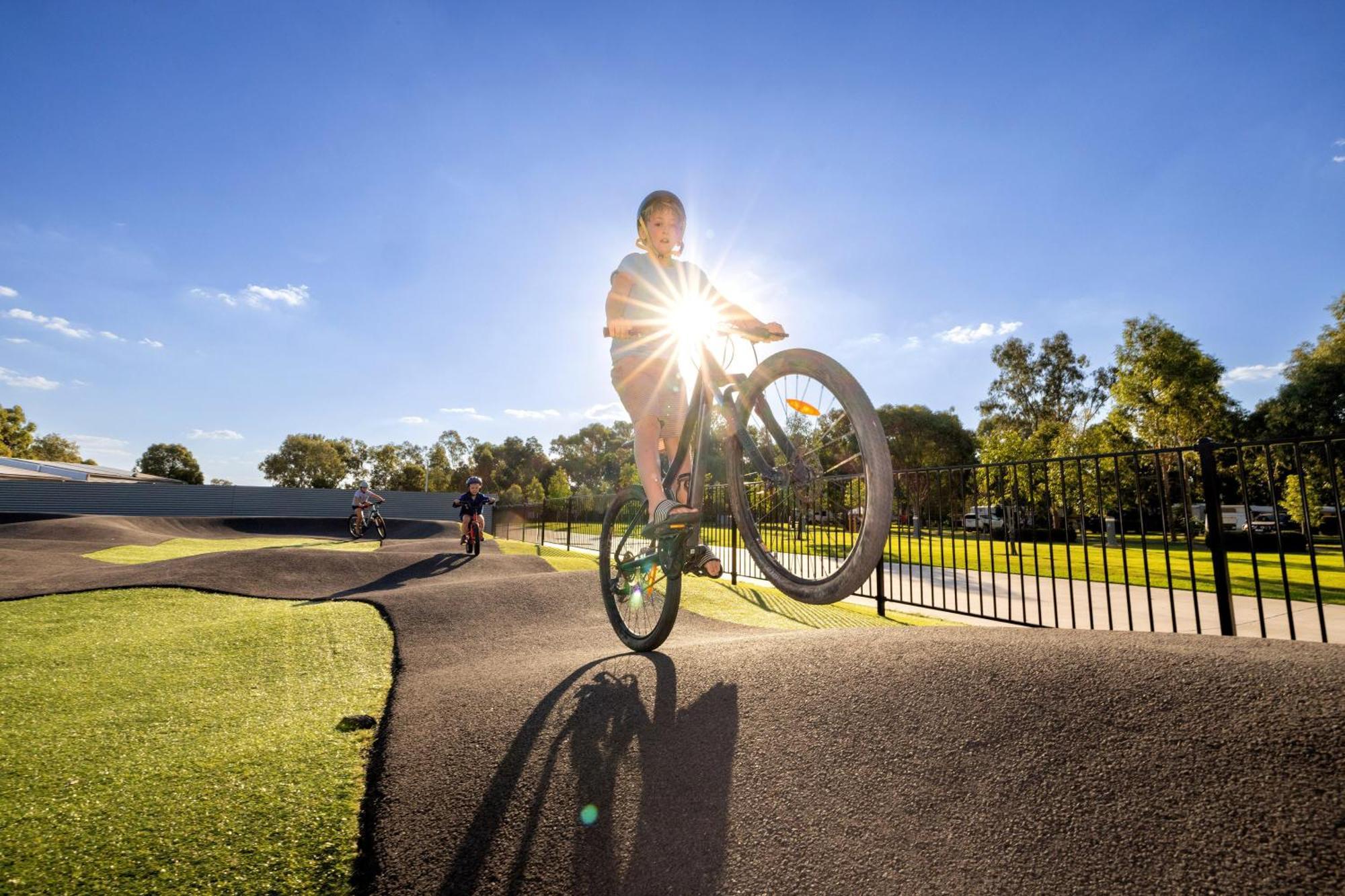 Big4 Deniliquin Holiday Park Εξωτερικό φωτογραφία