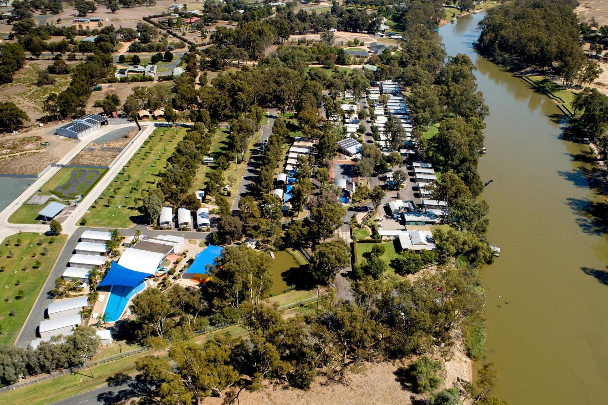 Big4 Deniliquin Holiday Park Εξωτερικό φωτογραφία