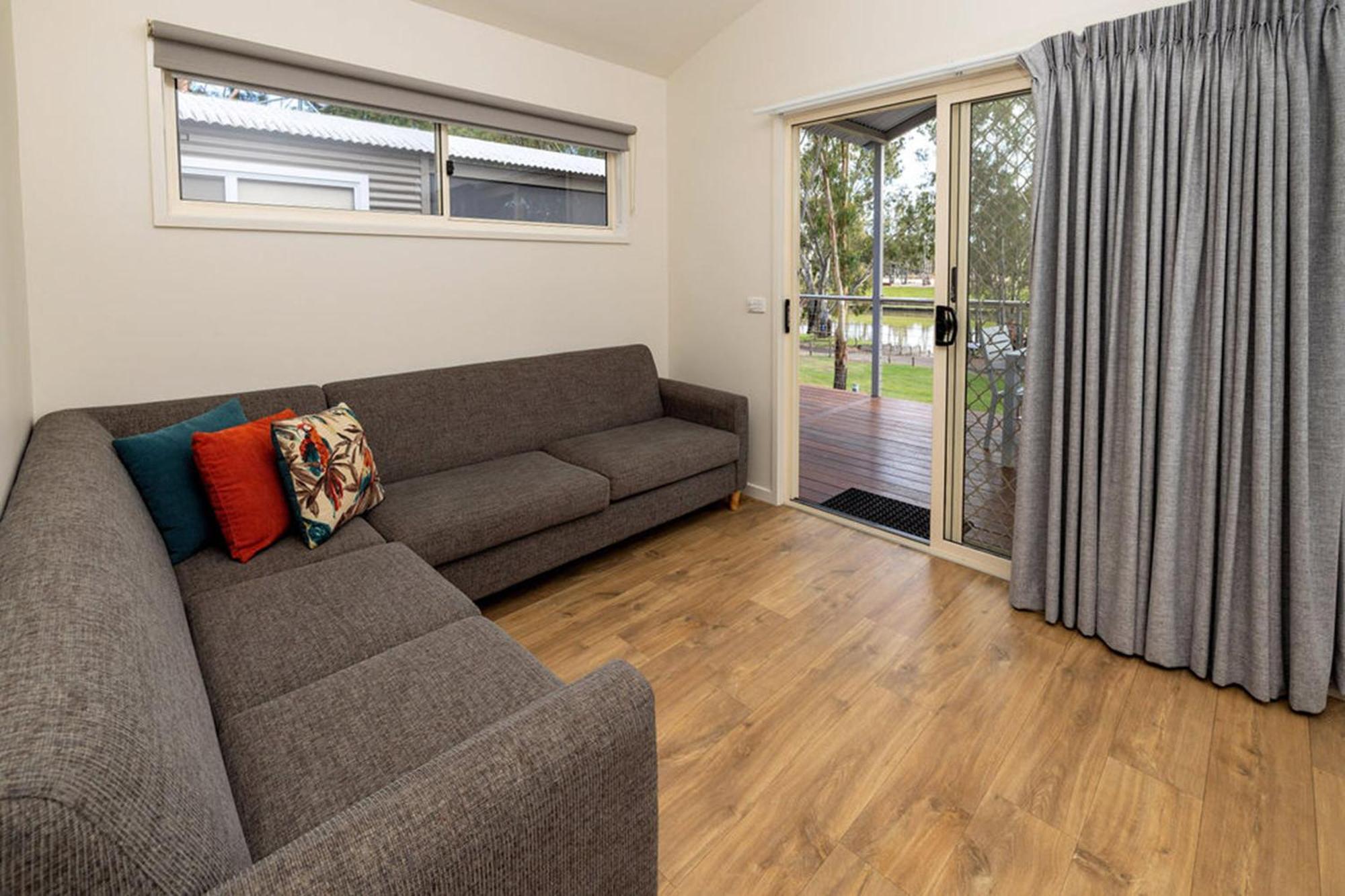 Big4 Deniliquin Holiday Park Δωμάτιο φωτογραφία
